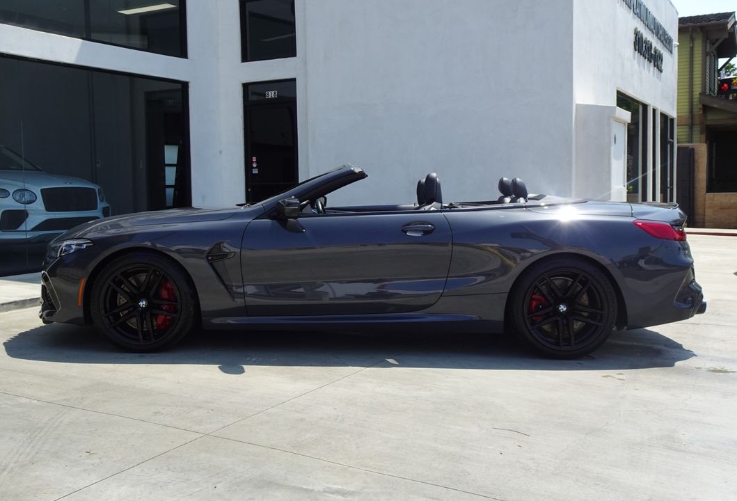 2022 BMW M8