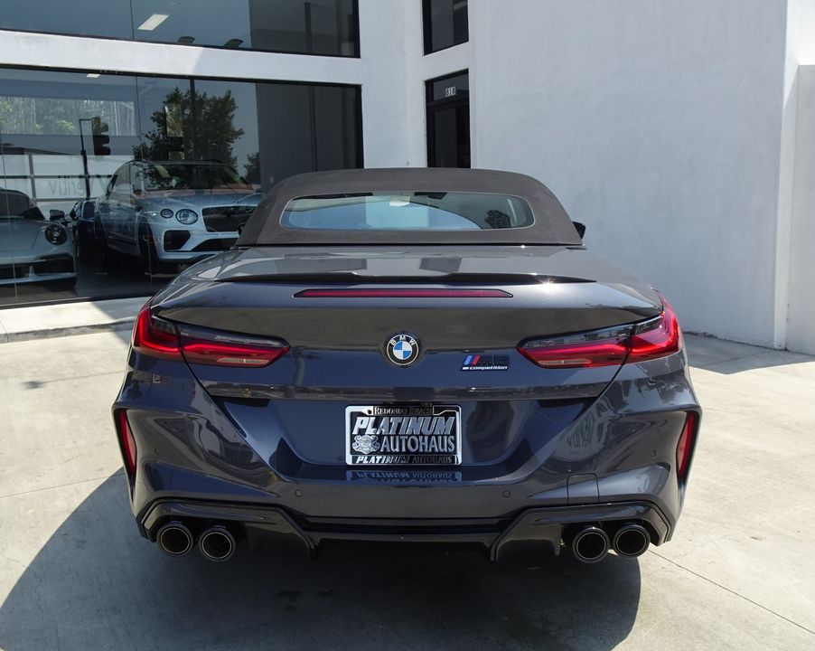 2022 BMW M8