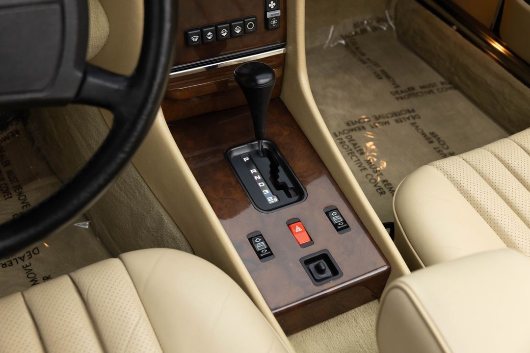 1989 Mercedes-Benz 560 SL