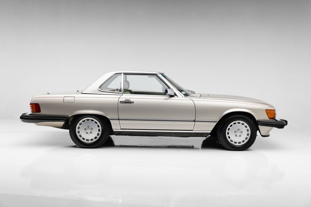 1989 Mercedes-Benz 560 SL