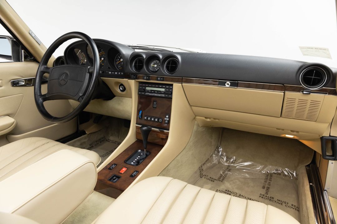 1989 Mercedes-Benz 560 SL