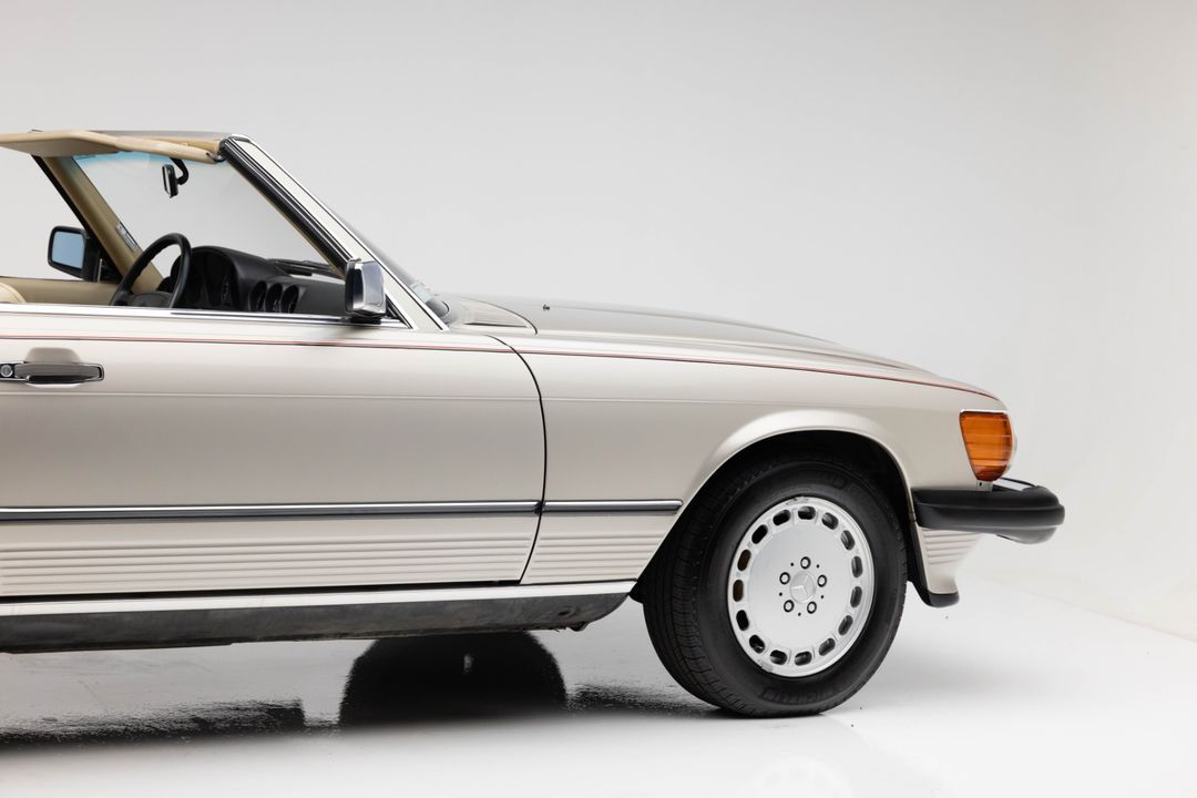 1989 Mercedes-Benz 560 SL