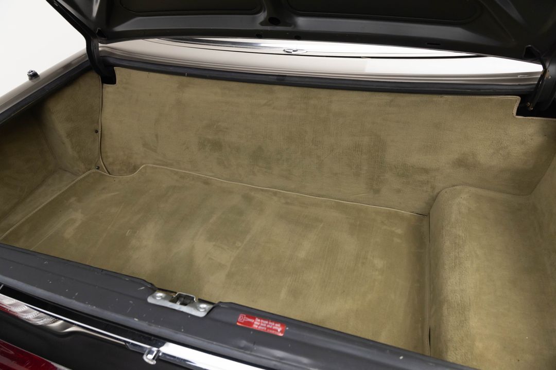 1989 Mercedes-Benz 560 SL