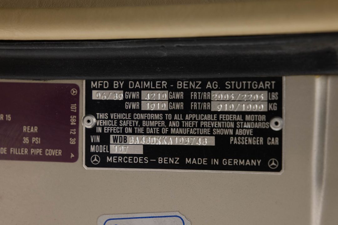 1989 Mercedes-Benz 560 SL