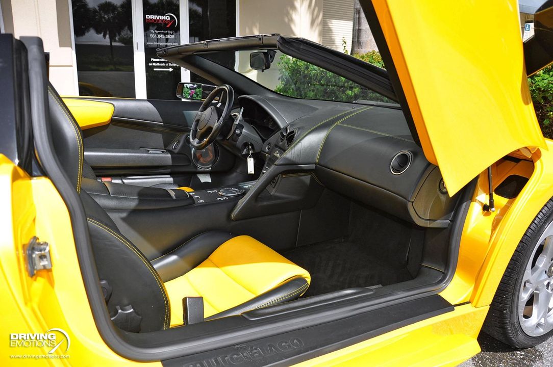 2005 Lamborghini Murcielago Roadster