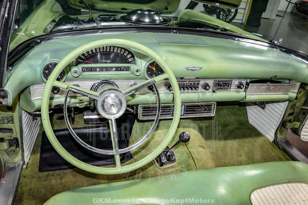 1956 Ford Thunderbird