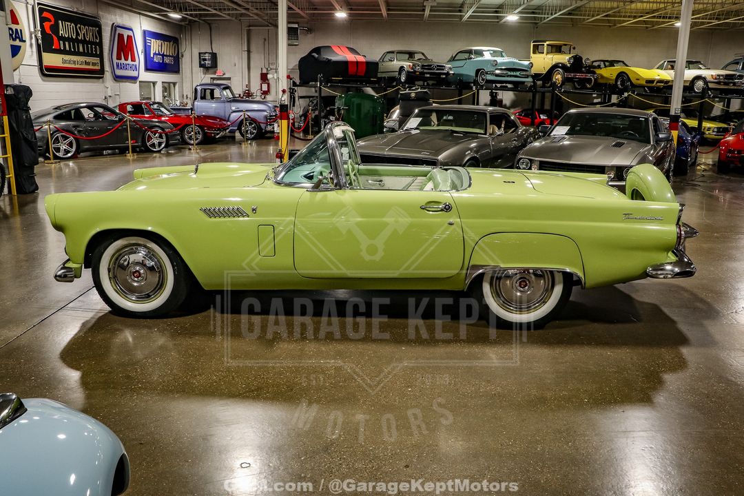 1956 Ford Thunderbird
