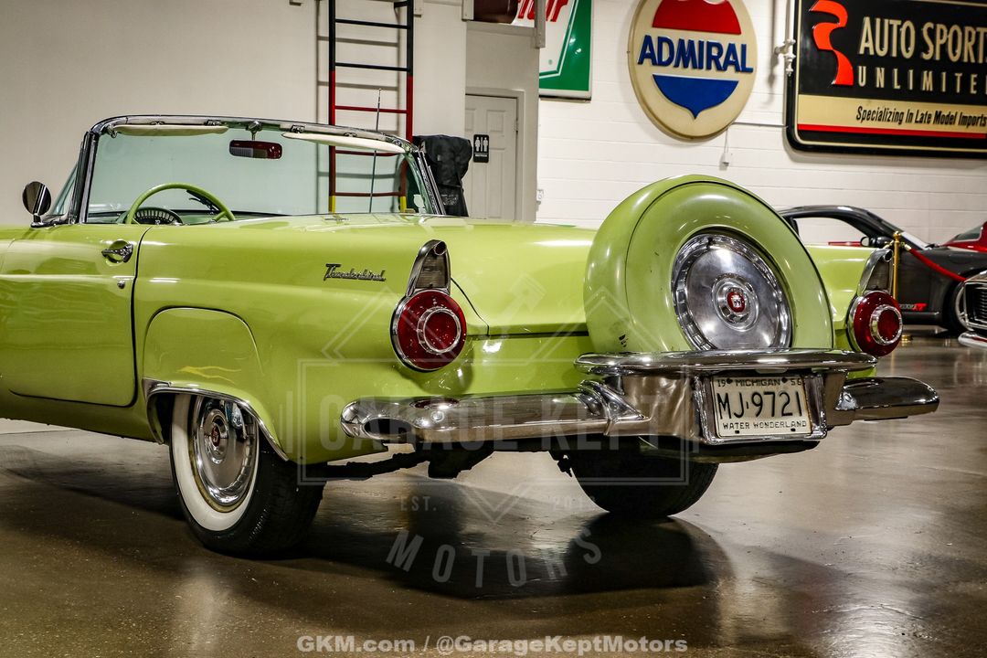 1956 Ford Thunderbird