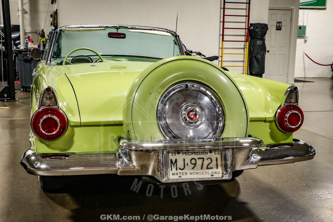 1956 Ford Thunderbird