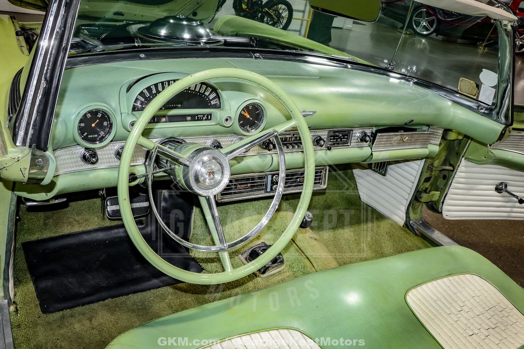 1956 Ford Thunderbird