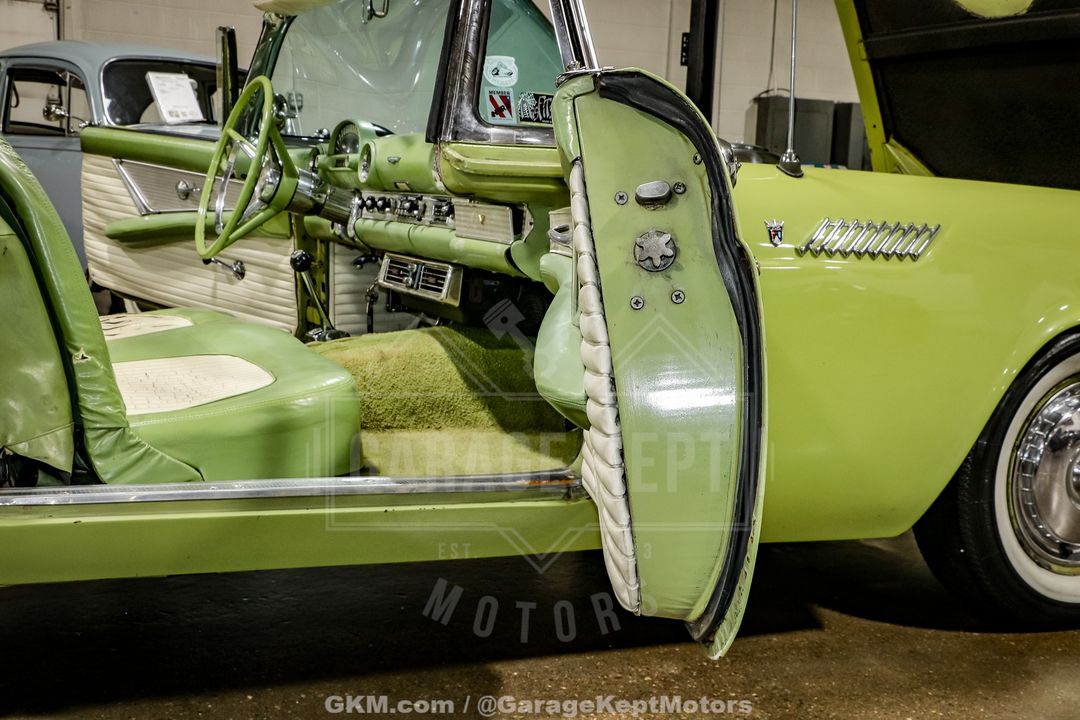 1956 Ford Thunderbird