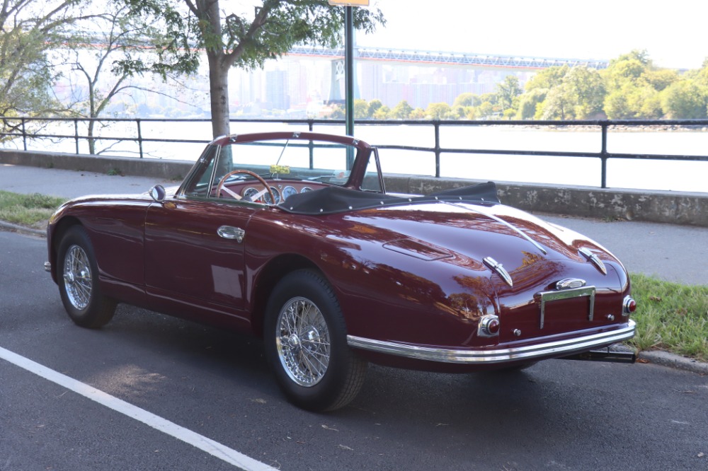 1953 Aston Martin DB2 Vantage