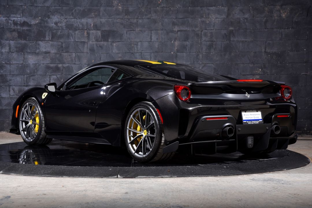 2020 Ferrari 488 Pista