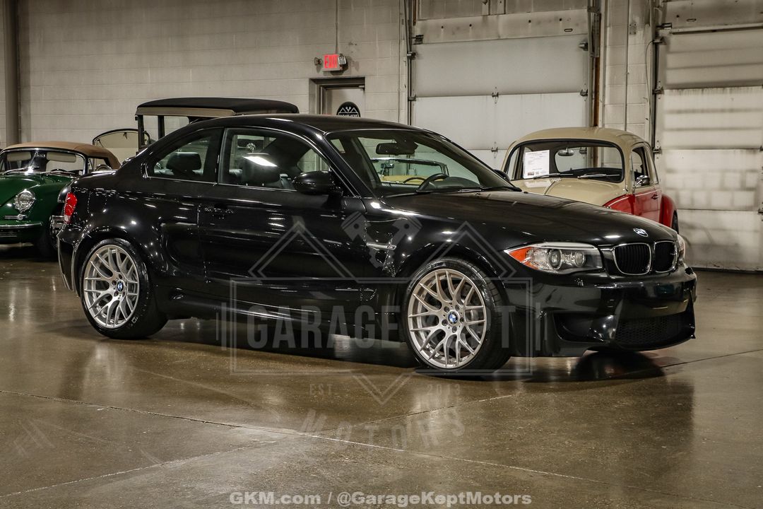 2011 BMW 1M