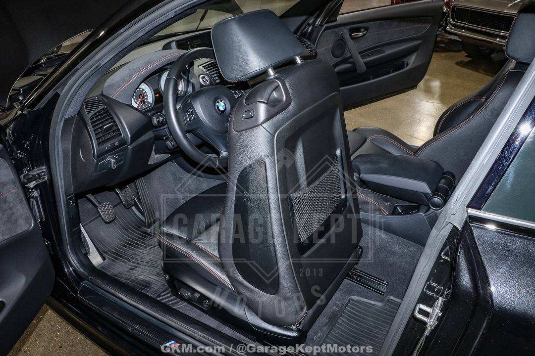 2011 BMW 1M