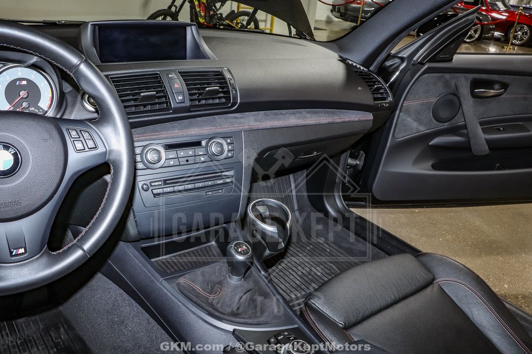 2011 BMW 1M