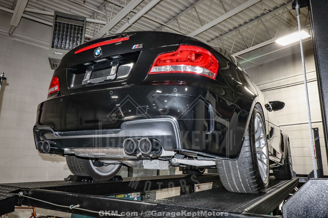 2011 BMW 1M