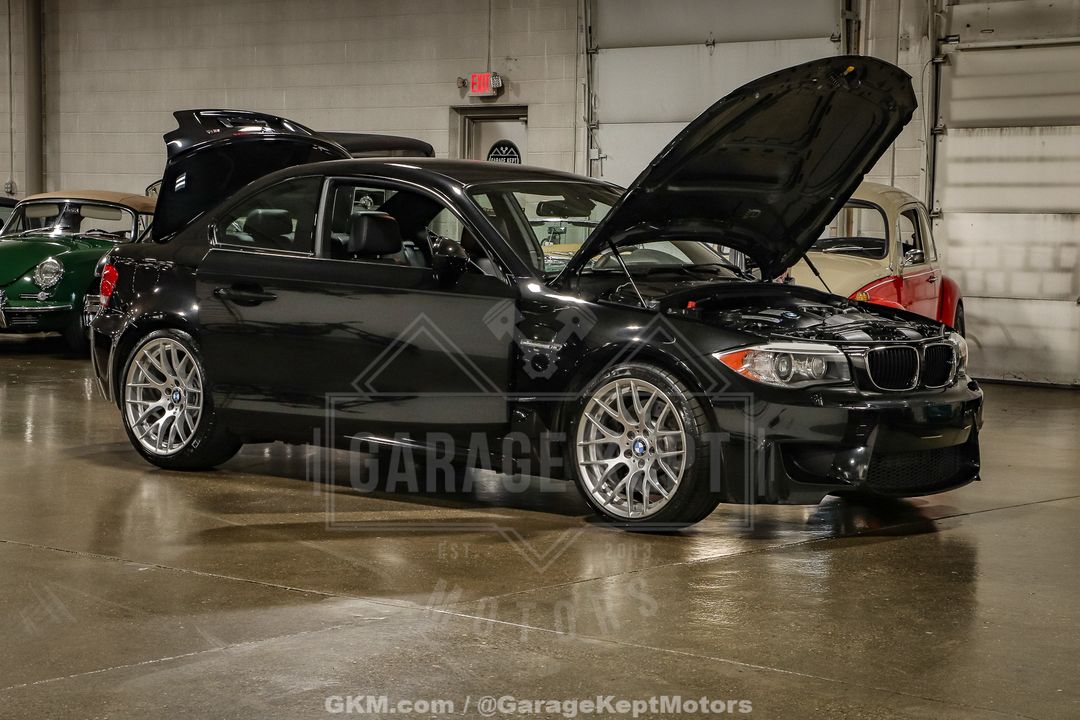 2011 BMW 1M