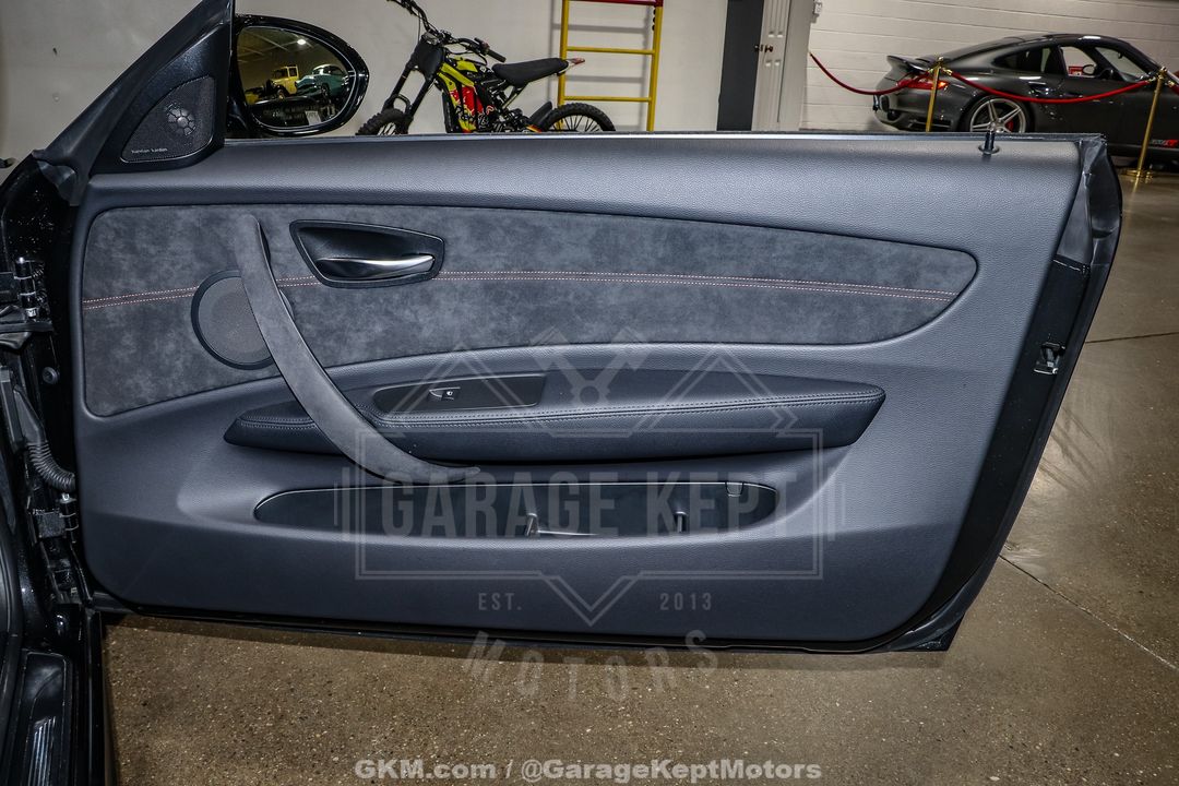 2011 BMW 1M