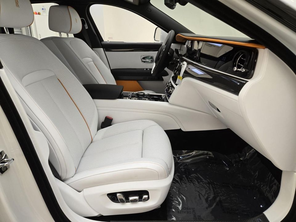 2025 Rolls-Royce Ghost