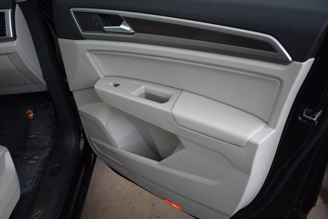 2019 Volkswagen Atlas 3.6L V6 SEL 4MOTION, ONE OWNER, LOW MILEAGE, WELL-MAINTAINED WITH REG