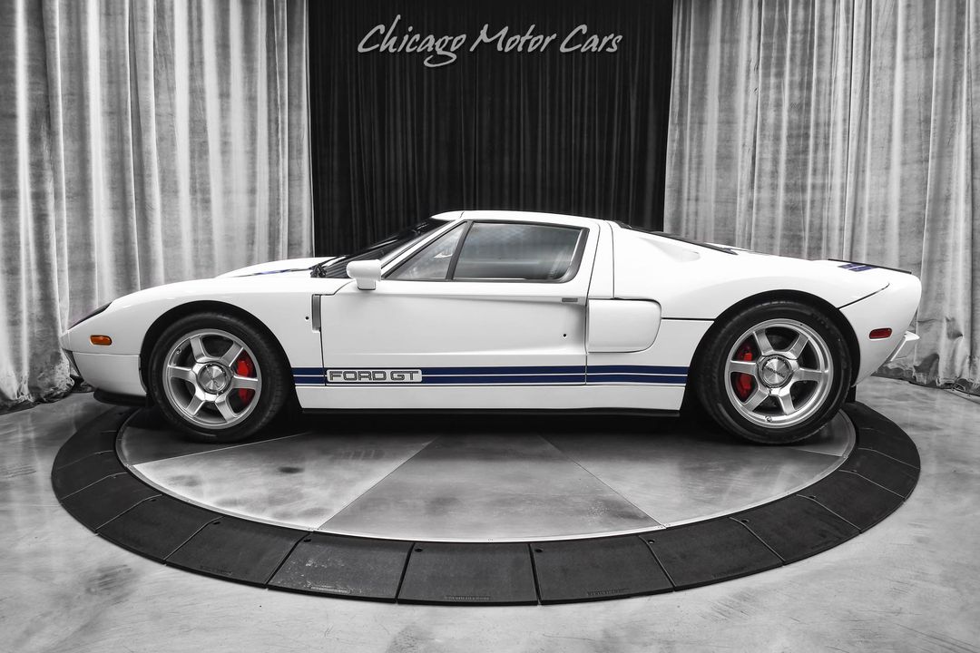 2005 Ford GT