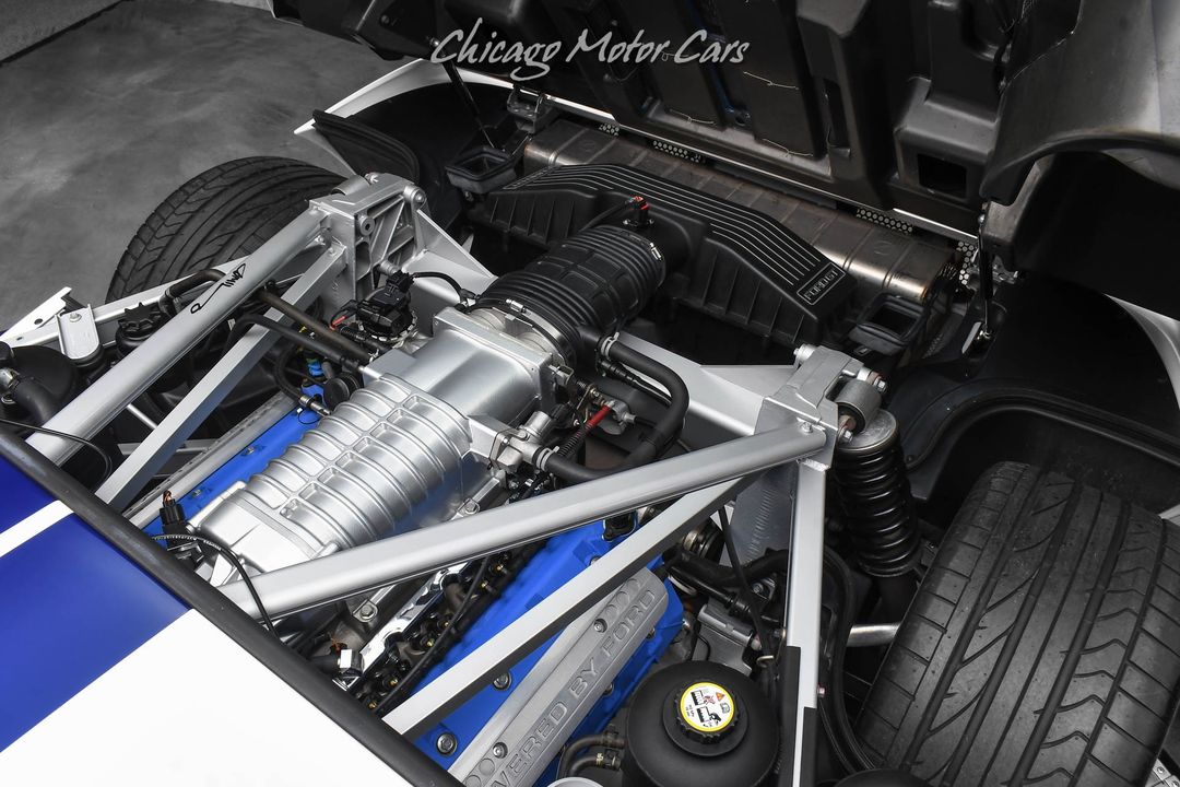 2005 Ford GT