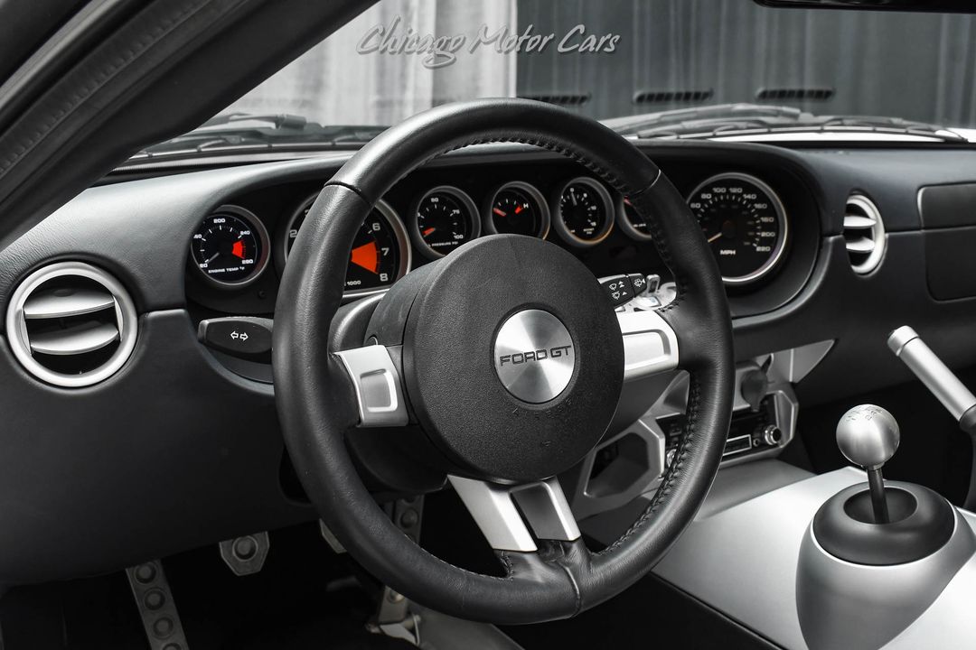 2005 Ford GT