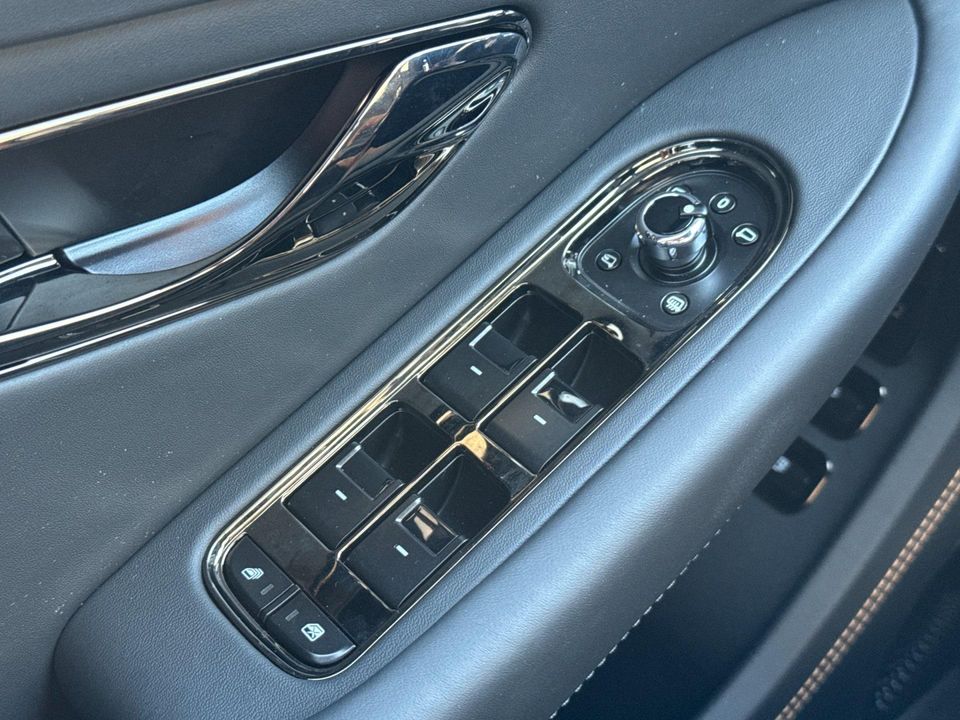 2025 Bentley Continental GTC