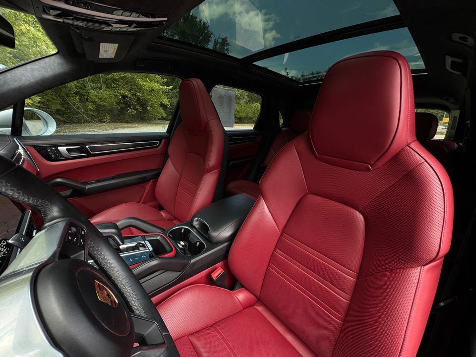 2022 Porsche Cayenne