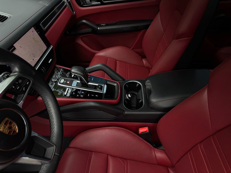 2022 Porsche Cayenne