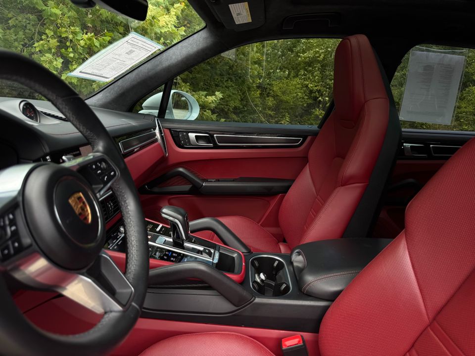 2022 Porsche Cayenne