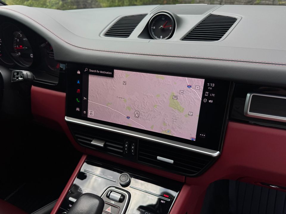 2022 Porsche Cayenne
