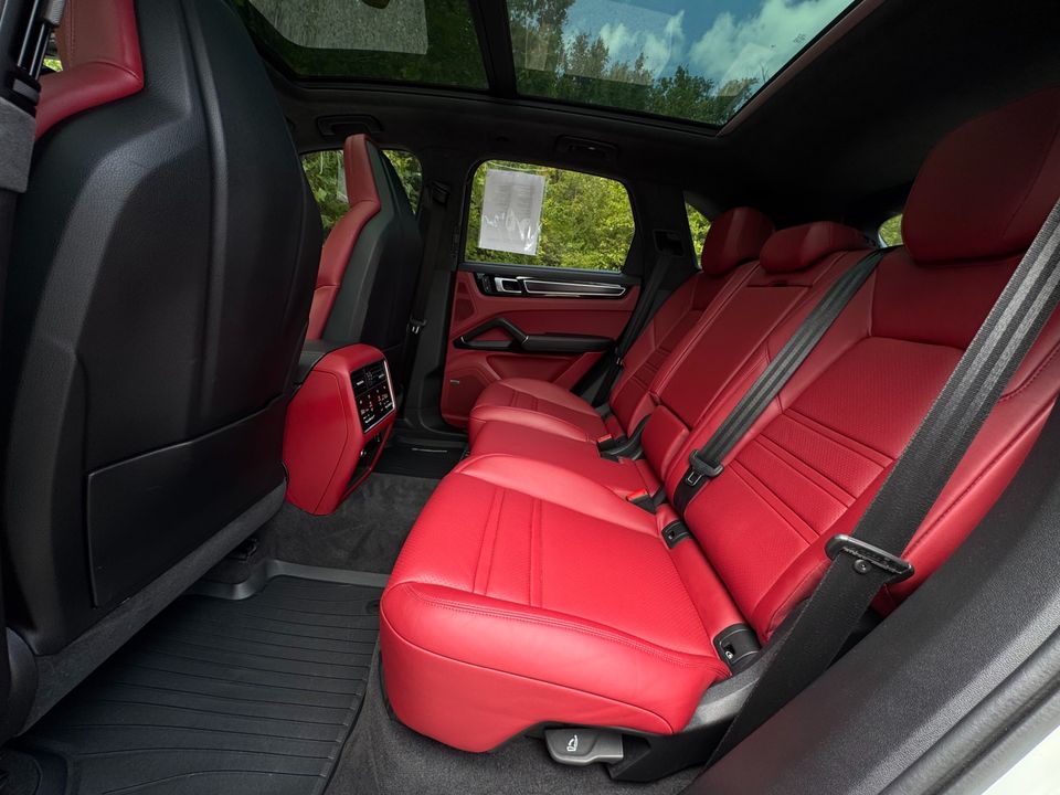 2022 Porsche Cayenne