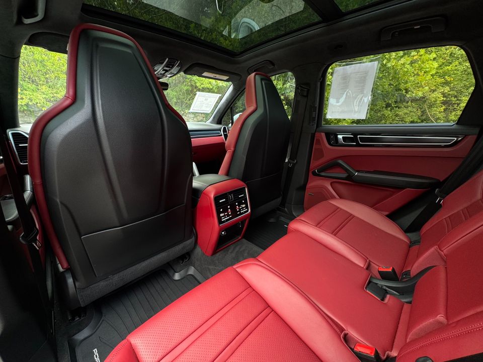 2022 Porsche Cayenne
