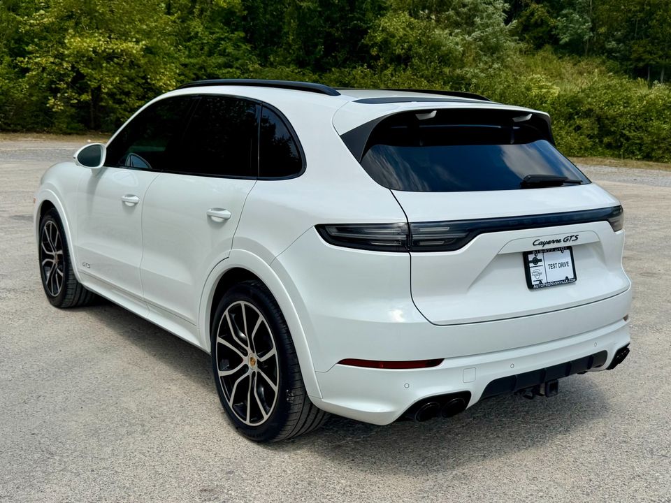 2022 Porsche Cayenne