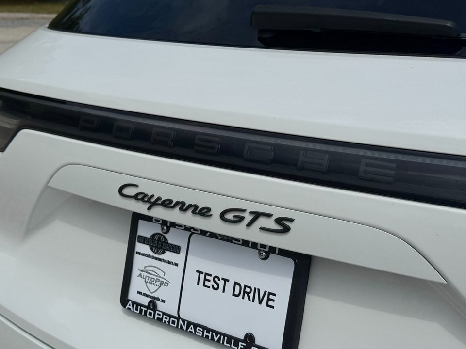 2022 Porsche Cayenne