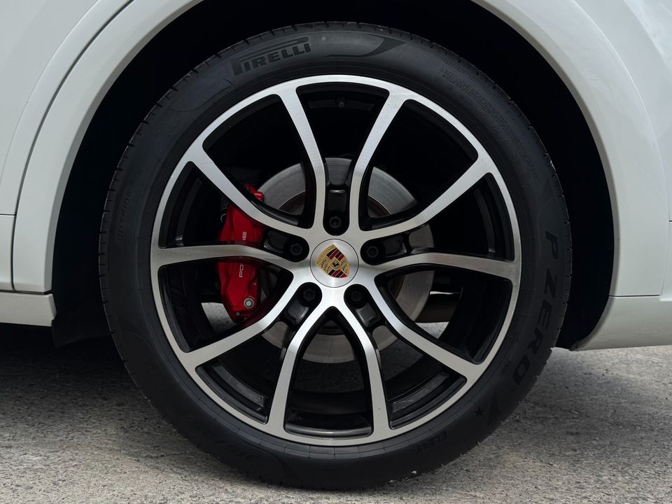 2022 Porsche Cayenne