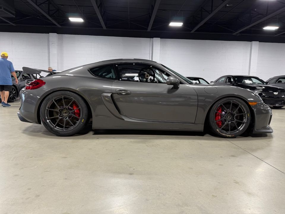 2016 PORSCHE CAYMAN GT4