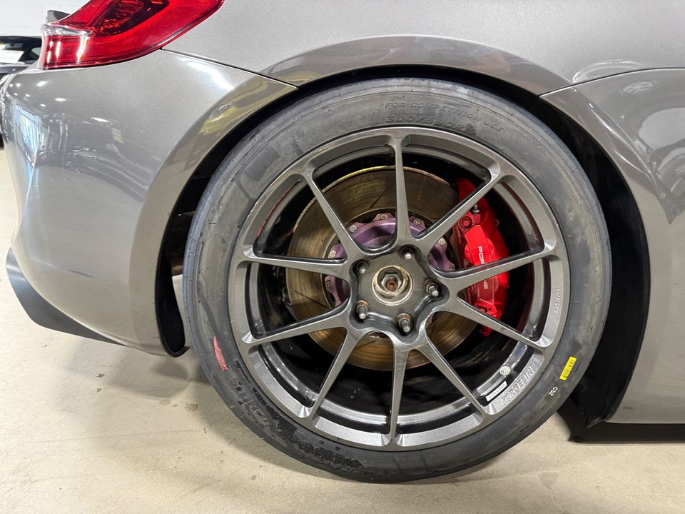 2016 PORSCHE CAYMAN GT4