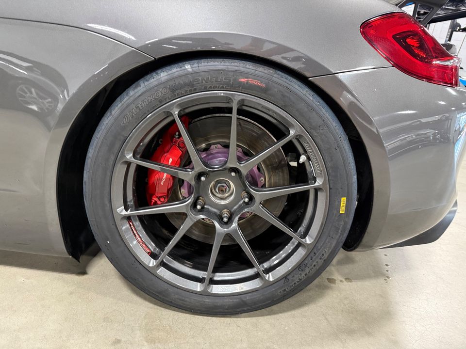 2016 PORSCHE CAYMAN GT4