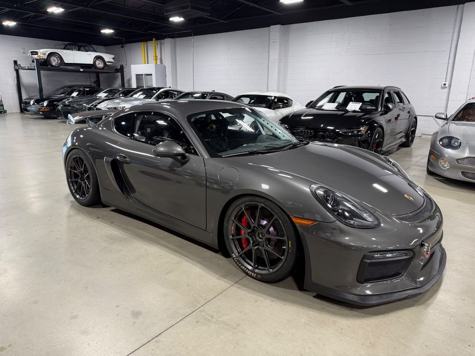 2016 PORSCHE CAYMAN GT4