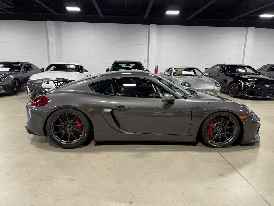 2016 PORSCHE CAYMAN GT4
