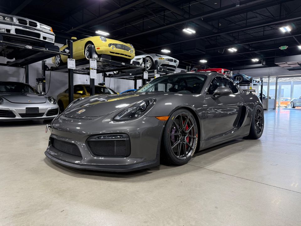 2016 PORSCHE CAYMAN GT4