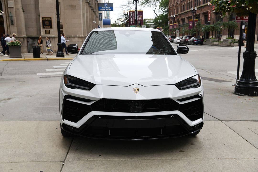 2022 Lamborghini Urus