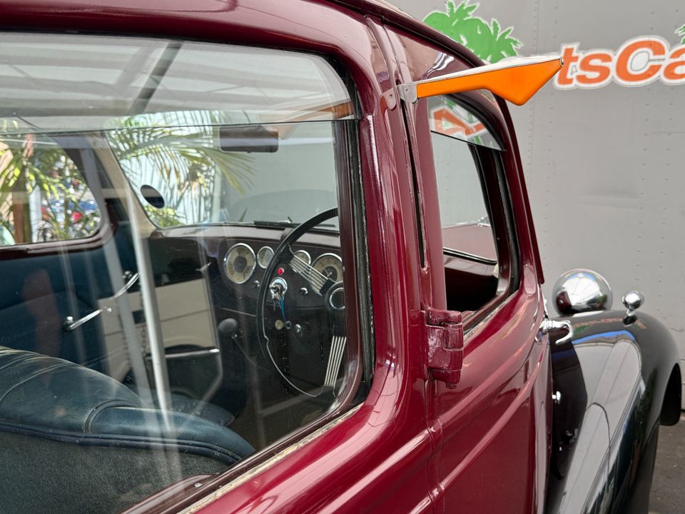 1948 STANDARD triumph