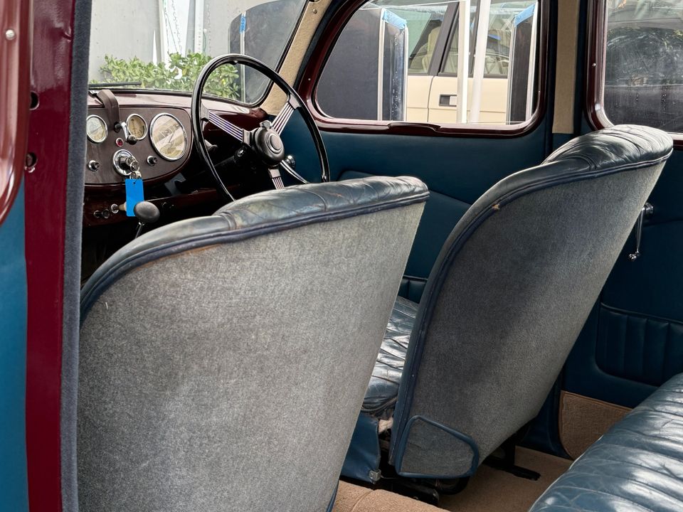 1948 STANDARD triumph