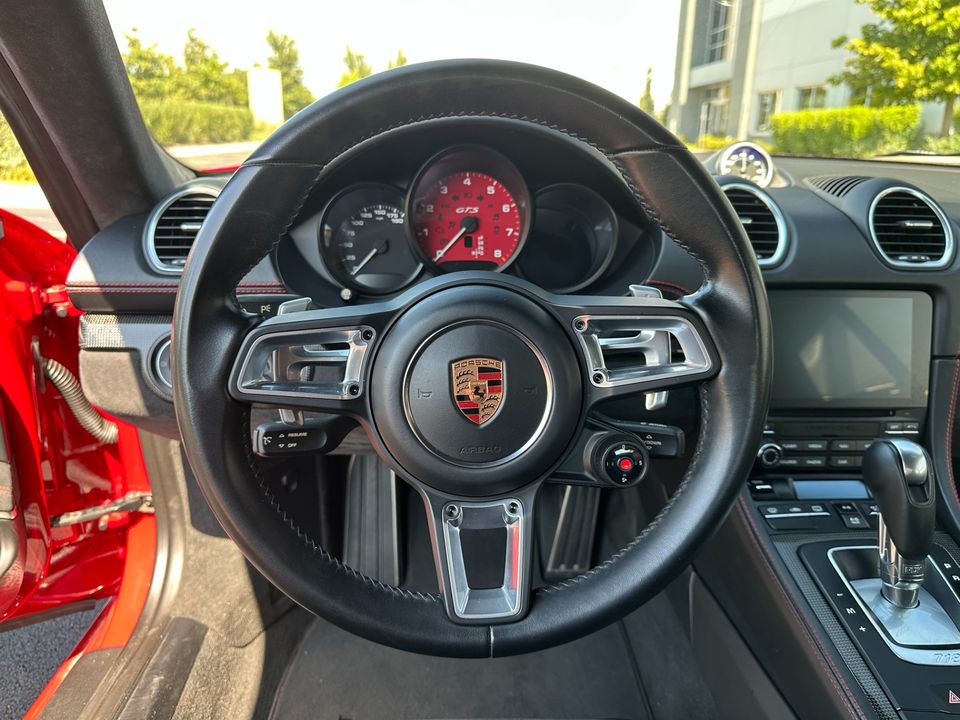 2018 Porsche 718 Cayman