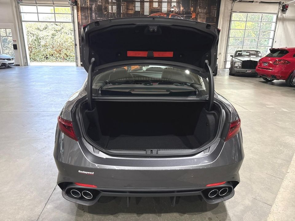 2017 Alfa Romeo Giulia Quadrifoglio