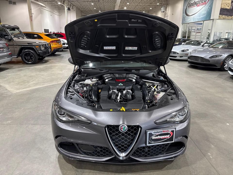 2017 Alfa Romeo Giulia Quadrifoglio